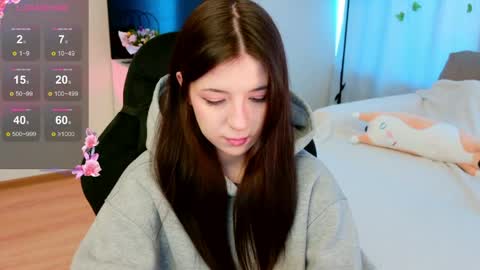 Azaliya online show from April 16, 2026, 9:10 am