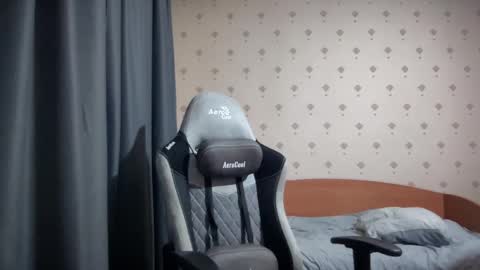 azazelmax online show from January 18, 2025, 1:18 pm