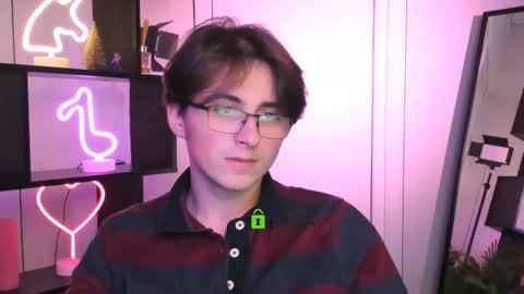 azen_rush online show from December 21, 2025, 7:32 pm