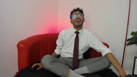 Snapshot of aziel_jenner chatting on April 15, 2026, 4:52 am Aziel online show from April 15, 2026, 4:52 am