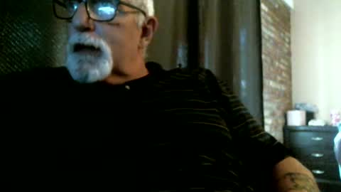 azjohnny online show from September 8, 2025, 5:23 pm