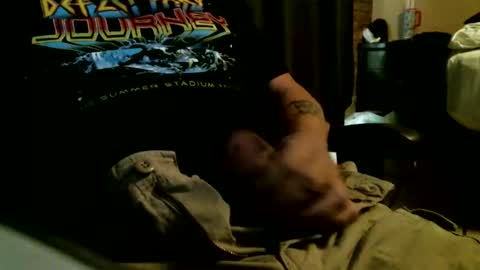 azjohnny online show from November 3, 2025, 7:37 pm