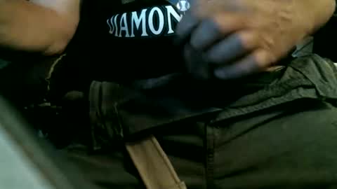 azjohnny online show from November 23, 2025, 8:41 pm