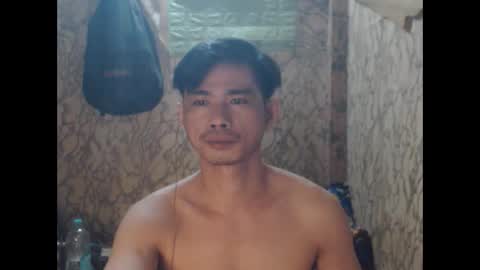 Snapshot of azn_philip chatting on June 3, 2026, 5:54 am Philip online show from June 3, 2026, 5:54 am