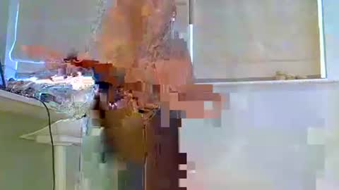 Snapshot of azole556 chatting on May 15, 2026, 2:35 pm azole556 online show from May 15, 2026, 2:35 pm