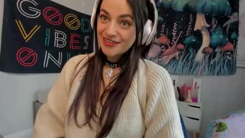 Azucena R online show from November 6, 2025, 2:40 pm