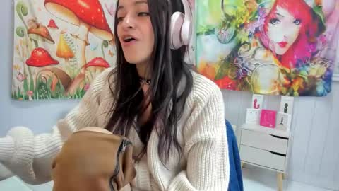 Azucena R online show from November 14, 2025, 3:11 pm