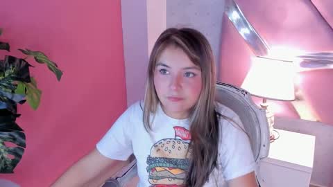 Azul Deville online show from September 17, 2025, 1:57 pm