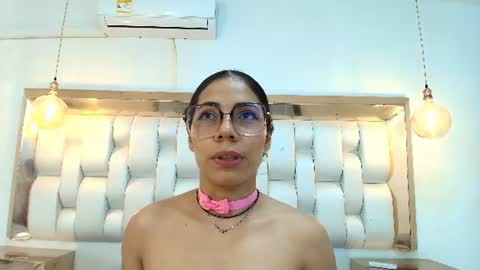 Snapshot of azulmaveric chatting on July 15, 2026, 7:52 pm AZUL online show from July 15, 2026, 7:52 pm
