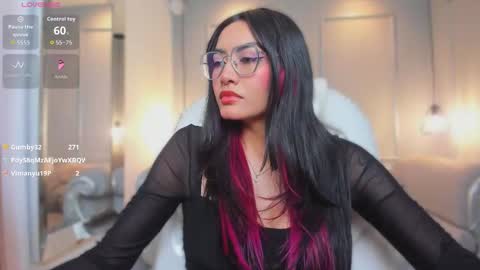 Azura online show from February 4, 2026, 8:03 pm