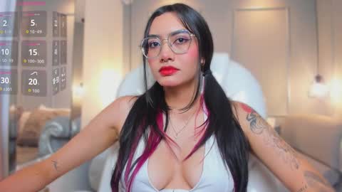 Azura online show from February 11, 2026, 8:03 pm