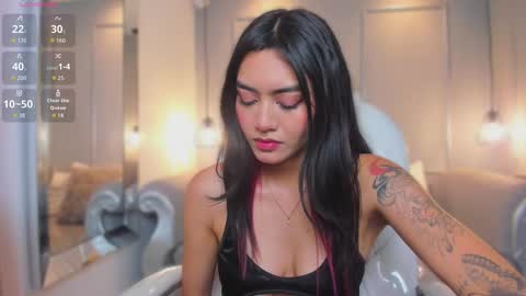 Azura online show from February 17, 2026, 7:42 pm