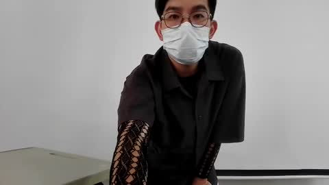 Snapshot of azuresea48 chatting on December 8, 2024, 4:04 am azuresea48 online show from December 8, 2024, 4:04 am