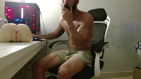 b0ycan online show from May 3, 2026, 1:33 am