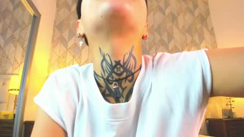 Snapshot of b3k_afrodict chatting on May 8, 2026, 3:45 am Anny online show from May 8, 2026, 3:45 am