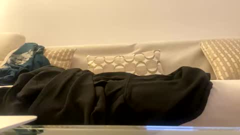 benito online show from December 3, 2025, 8:40 pm