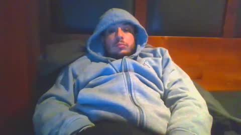 baadddboooy69 online show from September 21, 2025, 10:11 pm