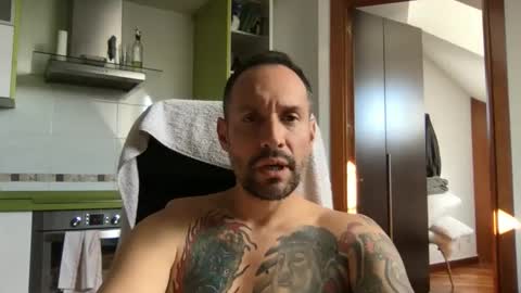Snapshot of babakeror chatting on May 4, 2026, 5:09 pm BKR online show from May 4, 2026, 5:09 pm