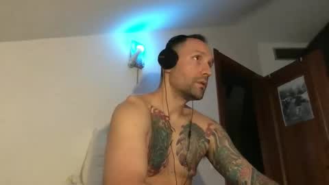 Snapshot of babakeror chatting on June 6, 2026, 7:51 pm BKR online show from June 6, 2026, 7:51 pm