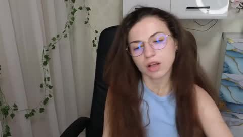 Anya online show from May 20, 2026, 7:42 pm