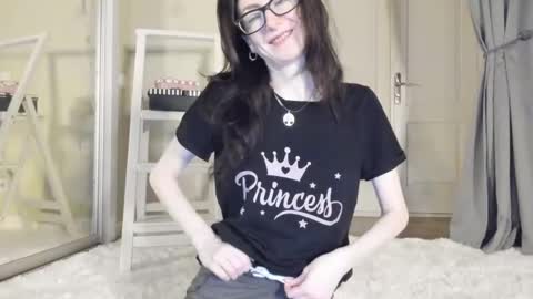 babby_jewel online show from February 2, 2025, 11:08 am