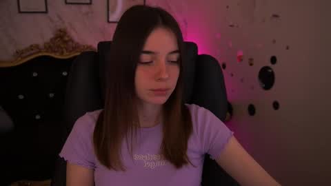 Babe online show from April 21, 2026, 7:03 am