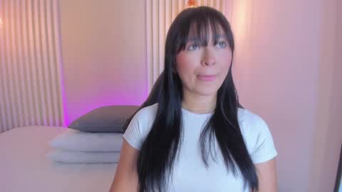 Katty  online show from April 17, 2026, 11:57 am