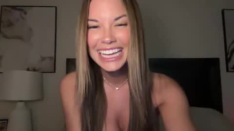 B online show from September 12, 2025, 3:17 am