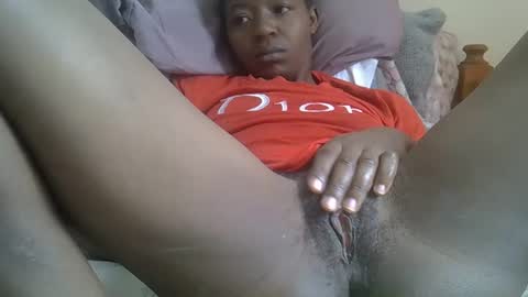 baby_facii online show from February 19, 2025, 10:56 am