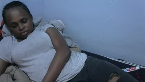 baby_fayyan online show from December 19, 2025, 7:21 pm