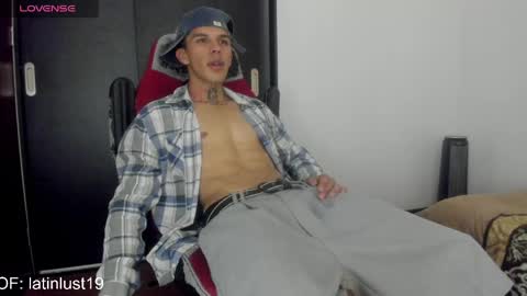 Snapshot of baby_gio chatting on April 23, 2026, 7:05 pm OF GxoXabs online show from April 23, 2026, 7:05 pm