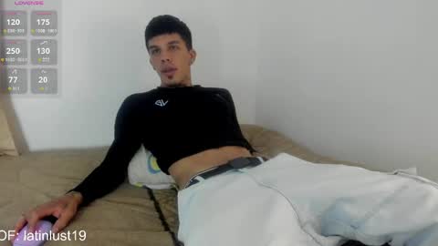 Snapshot of baby_gio chatting on June 7, 2026, 12:59 am OF GxoXabs online show from June 7, 2026, 12:59 am