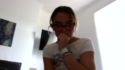 baby_girls2224 online show from April 25, 2026, 3:42 pm