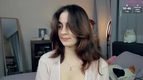 Emily online show from September 10, 2025, 7:08 am