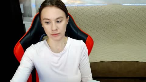 baby_kitte online show from January 14, 2026, 3:01 am