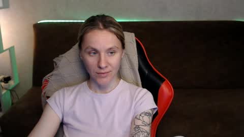 Snapshot of baby_kitte chatting on May 11, 2026, 2:45 pm baby_kitte online show from May 11, 2026, 2:45 pm