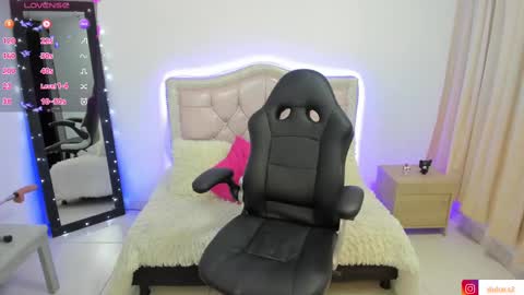 Snapshot of baby_love03 chatting on February 20, 2025, 8:50 am Dulce Stefa online show from February 20, 2025, 8:50 am