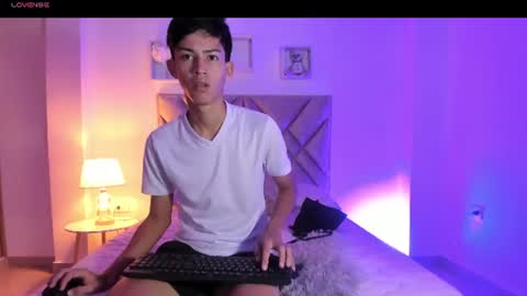 Snapshot of baby_noaht chatting on June 18, 2026, 12:20 pm baby_noaht online show from June 18, 2026, 12:20 pm
