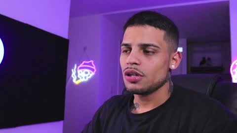 baby_rausch online show from January 9, 2025, 5:55 am