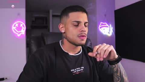 baby_rausch online show from February 26, 2025, 8:37 am