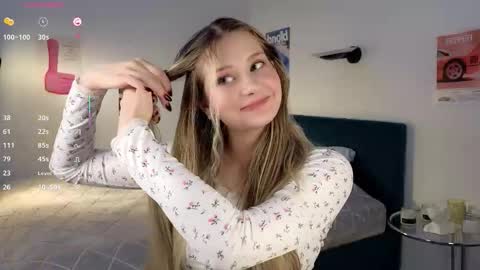 Ruth online show from December 4, 2025, 6:38 pm