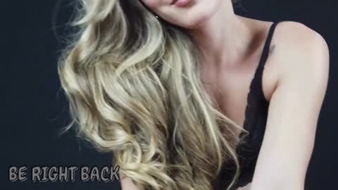  Baby Sammyy  online show from November 18, 2025, 7:40 pm