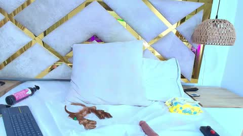 baby_scarleth_ online show from December 5, 2025, 3:15 am