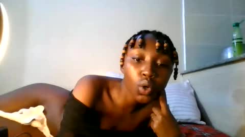baby_smiler online show from May 17, 2026, 4:14 pm