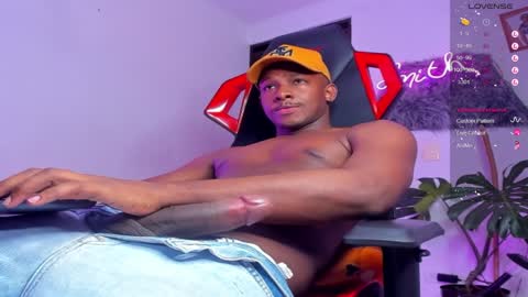 FOLLOW ME  online show from December 12, 2024, 2:26 am