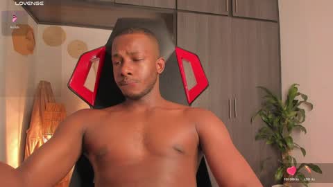 FOLLOW ME  online show from April 12, 2026, 10:04 pm