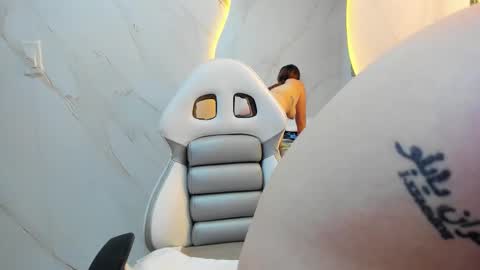 ANGEL online show from February 15, 2026, 7:51 am