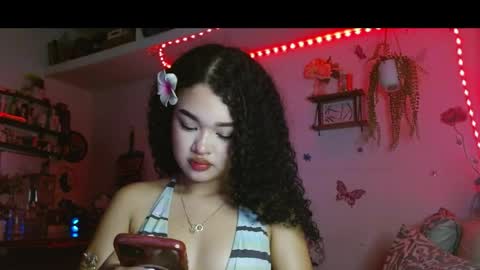 Snapshot of babybombom08 chatting on April 10, 2026, 12:16 am babybombom08 online show from April 10, 2026, 12:16 am