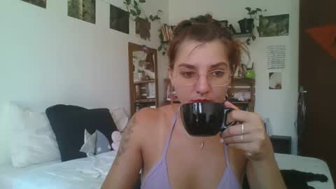 babydemon6 online show from February 9, 2025, 12:41 pm