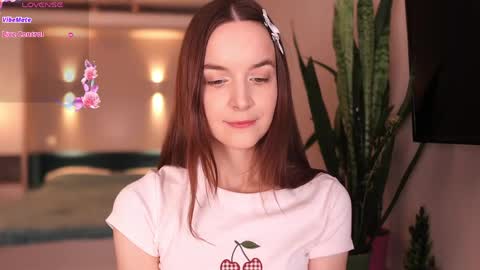 Kira online show from April 13, 2026, 9:20 pm